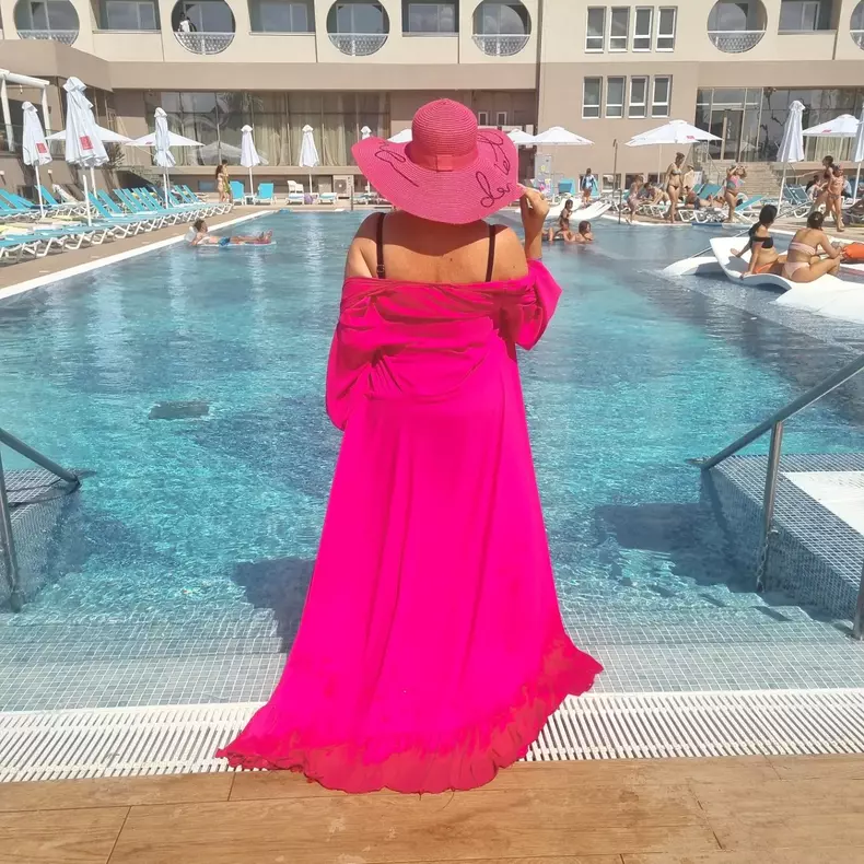 oana-roman-in-costum-de-baie-1