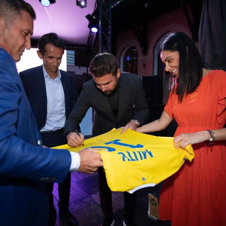 adrian-mutu-autograf-1