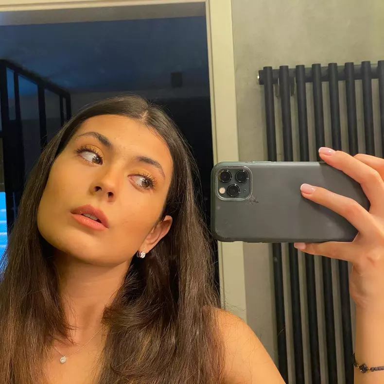 cum-arata-mayra-daria-fiica-lui-ilie-dumitrescu-3