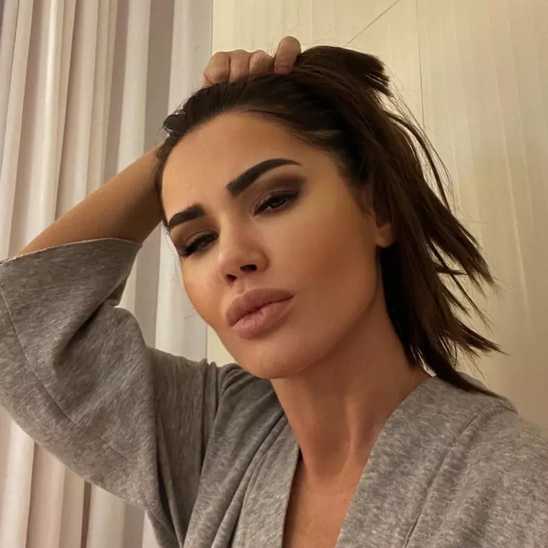 oana nu se mai implica in politica