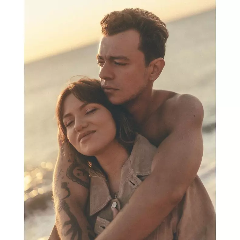 cine-este-sotia-lui-jean-gavril-9