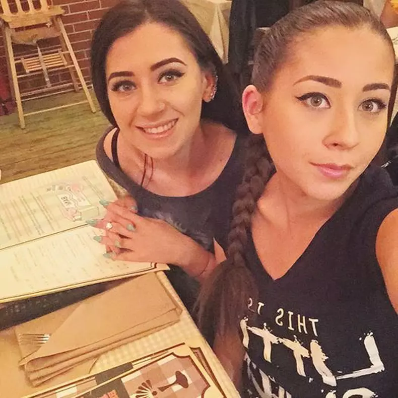 nicole-cherry-si-sora-mai-mare