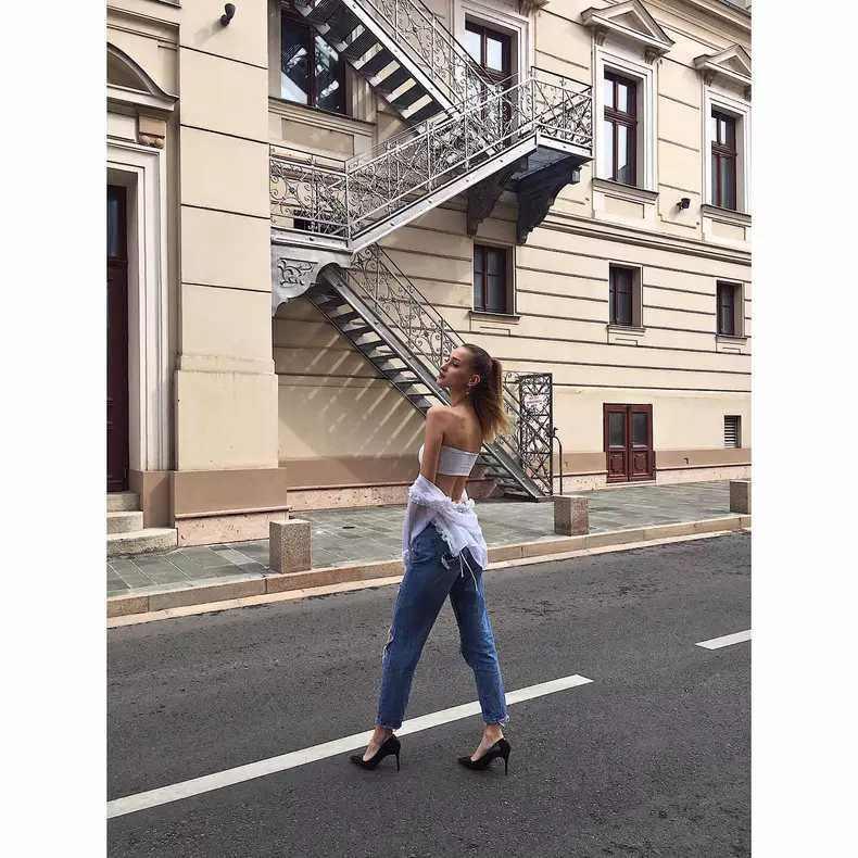 cine-este-josefinka-szmolena-love-island-3