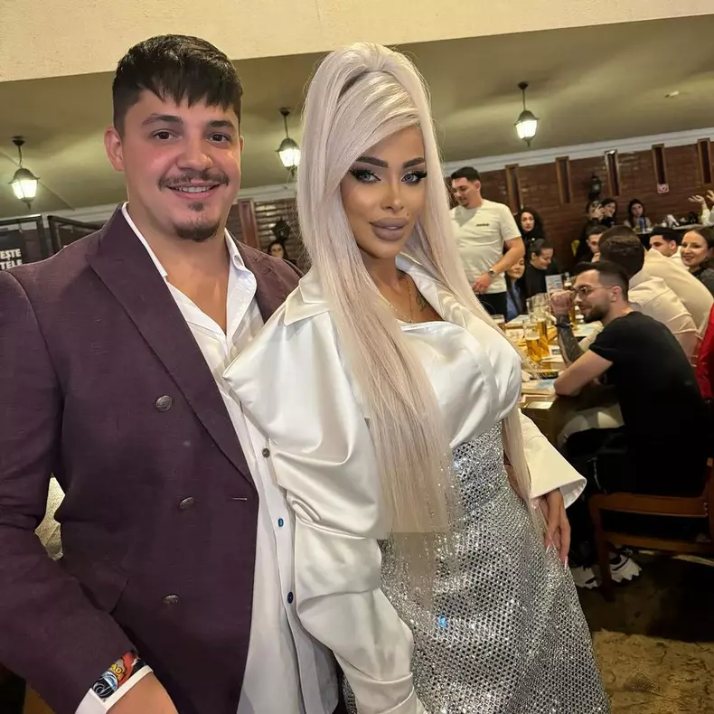 c8f3b8d2-c5d1-40e4-8d0c-fee47cd69c47