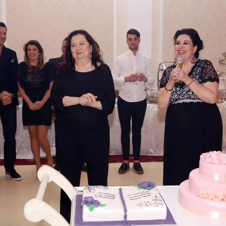 mioara-si-oana-roman-54