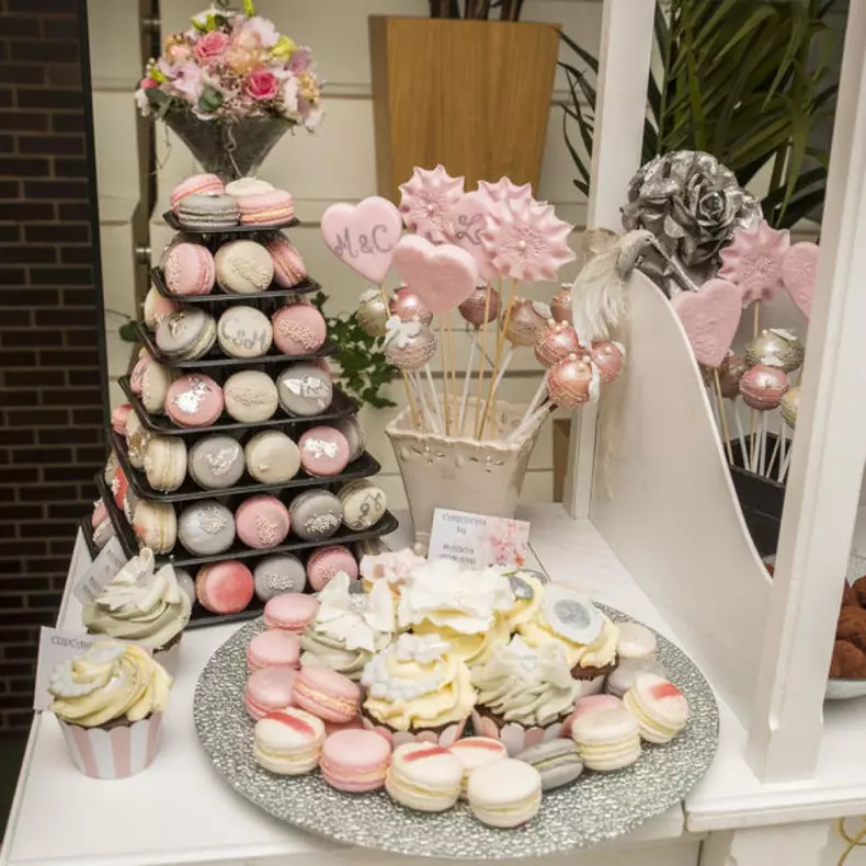 candy-bar-botez-3-1024x1024-1.jpg