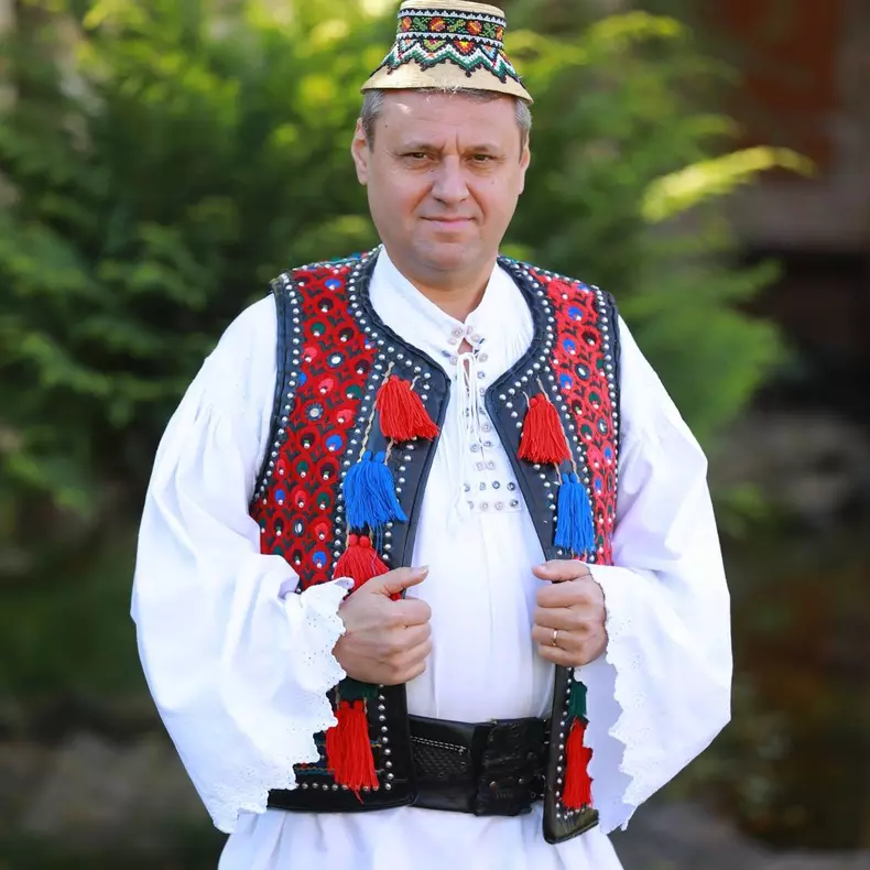 34396177_1544127465698031_777649132255838208_n