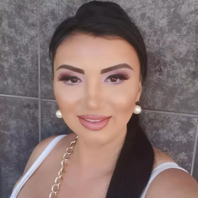 adriana bahmuteanu 554