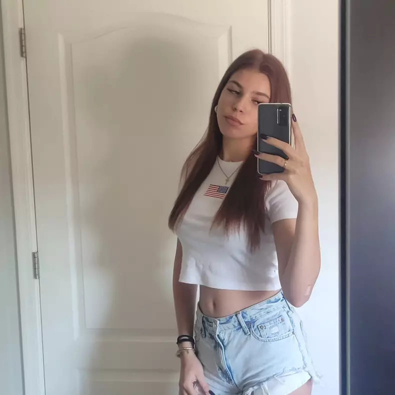 julianne duckadaaamm