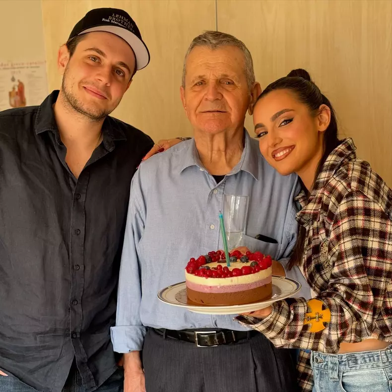 dumitru-esca-si-nepotii-lui-aris-si-alexia-eram