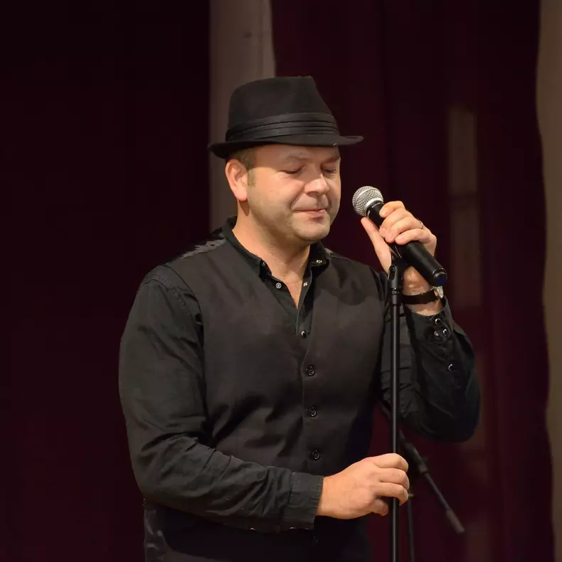 49441991_507278543114529_3011935997748314112_n