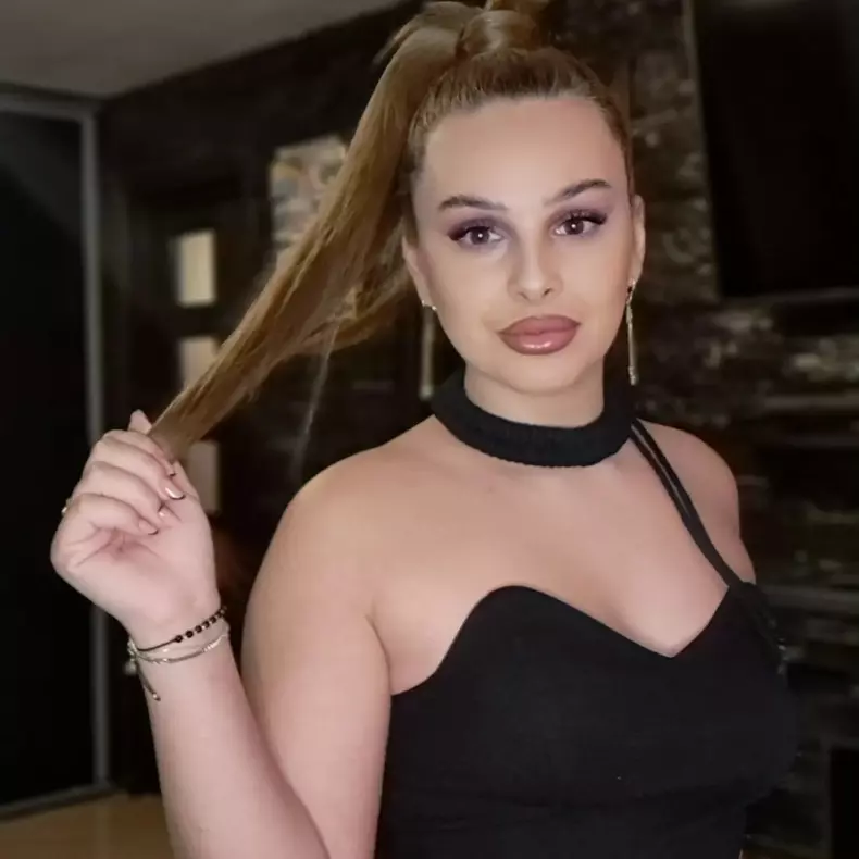 Ana Maria Măriuță de la Insula iubirii8