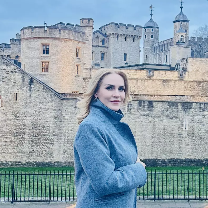 Gabriela Firea5