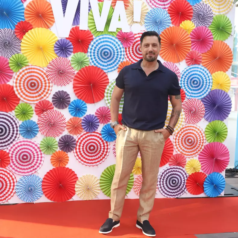 IMG_1024-1-1200x1200