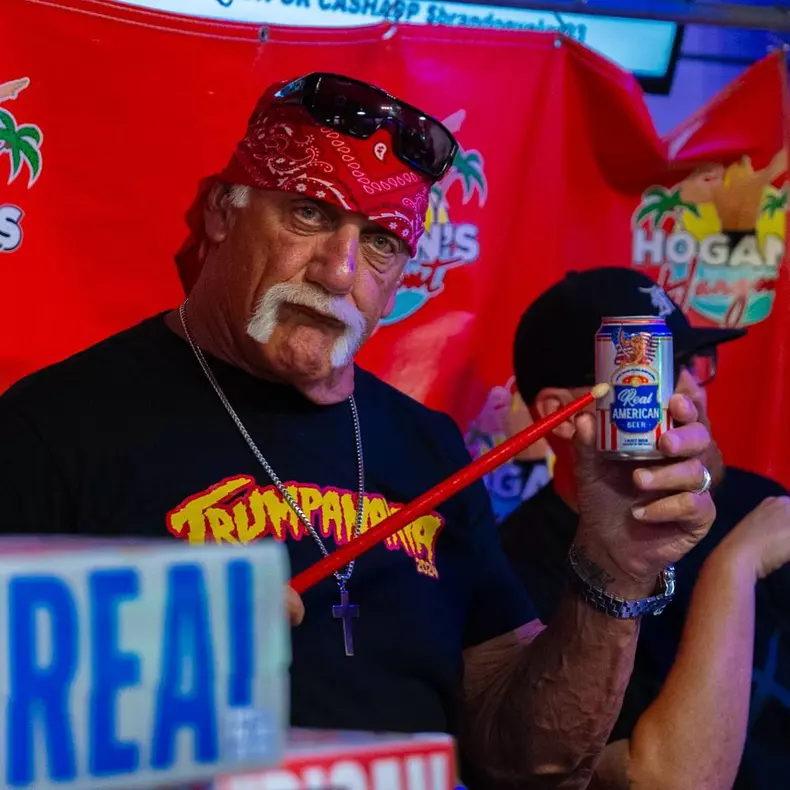 Hulk-Hogan-a-murit-12
