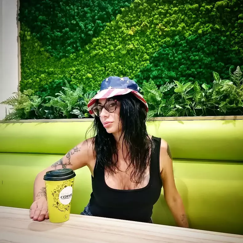 Ioana Popescu4