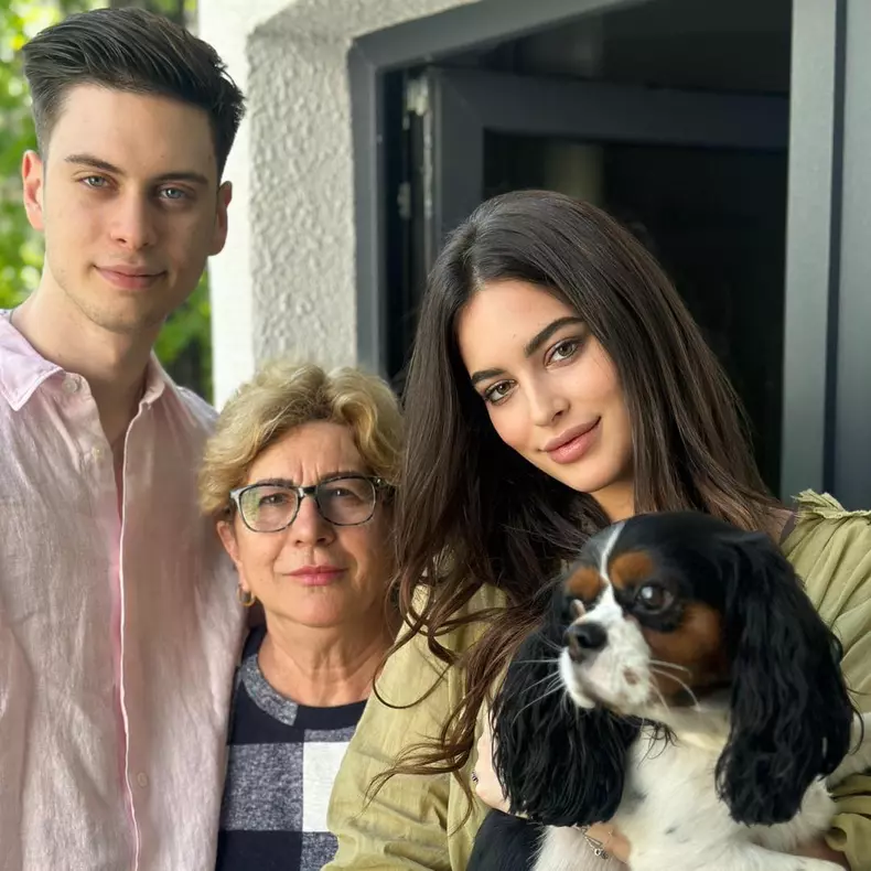 Andreea Berecleanu familie