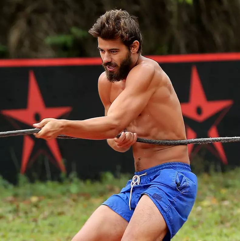 cine-este-stefan-floroaica-protagonistul-serialului-„lia-de-la-antena-1.-a-fost-concurent-„exatlon-3