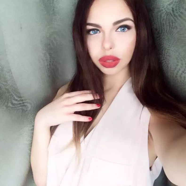 Sabrina Fabian, alias Barbie de România, a leşinat la X factor în 2015