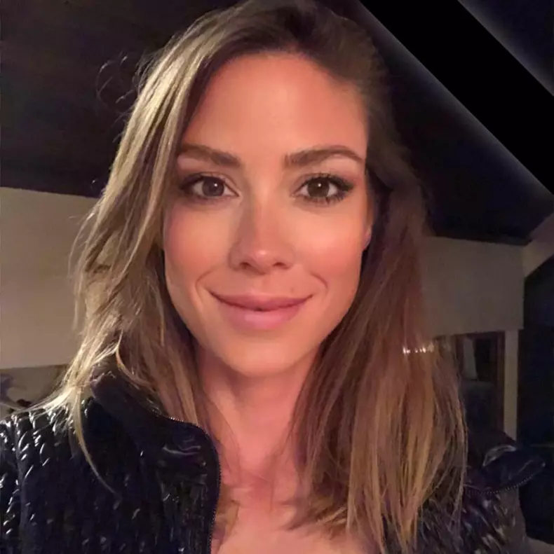 Isabelle, fiica Mihaelei Mihai