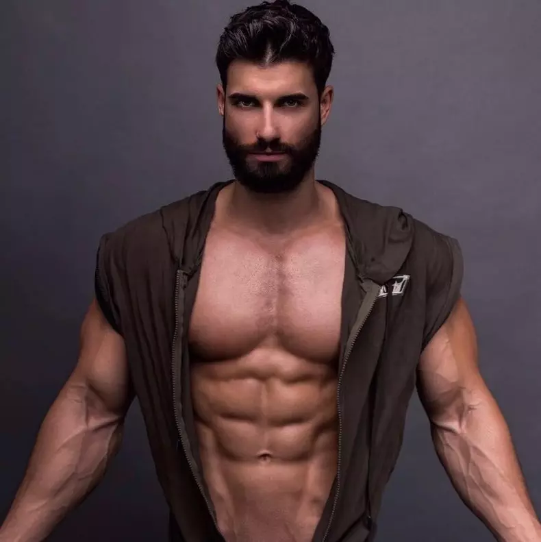 cine-este-andi-constantin-7-2