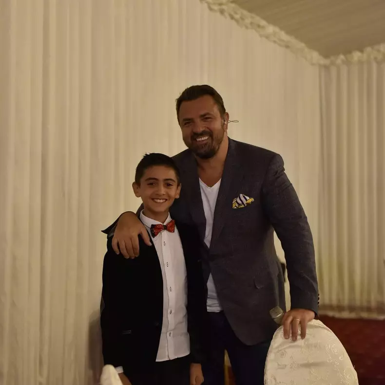 castigatorul-vocea-romaniei-iulian-nunuca-copilarie-6