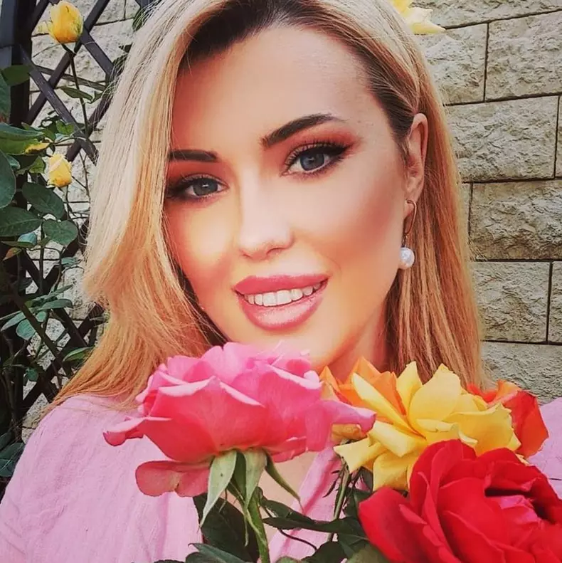 iulia-2