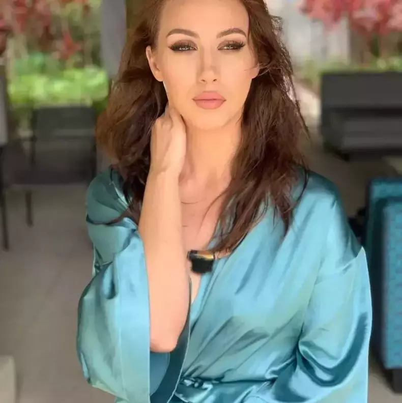 Lavinia-Florin-insula-6