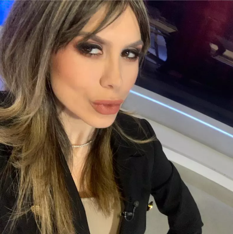 Denise-Rifai-blonda-2