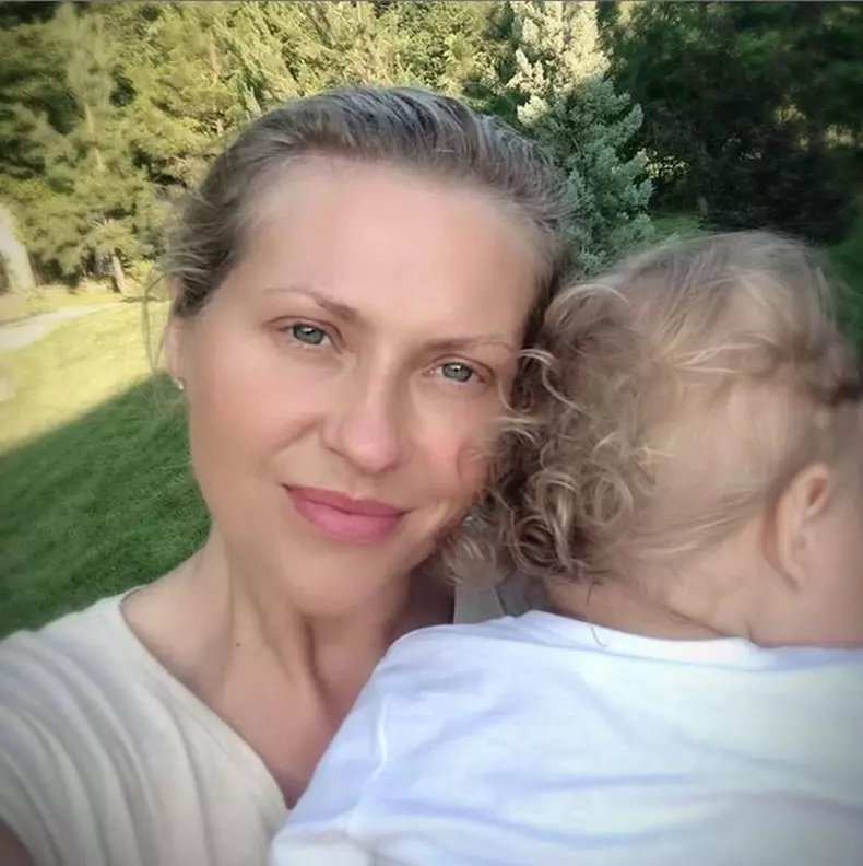 Mirela-Vaida-izolare2