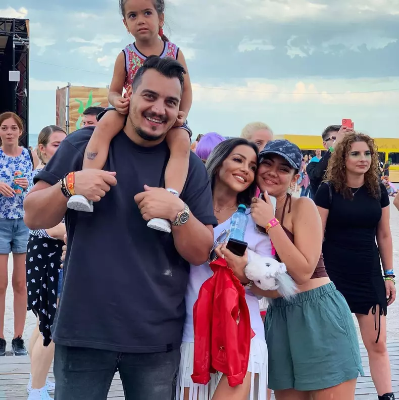 Bursucu si familia sa