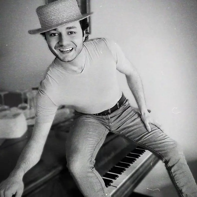 cine-este-Stefan-Doyle-de-la-X-Factor-4