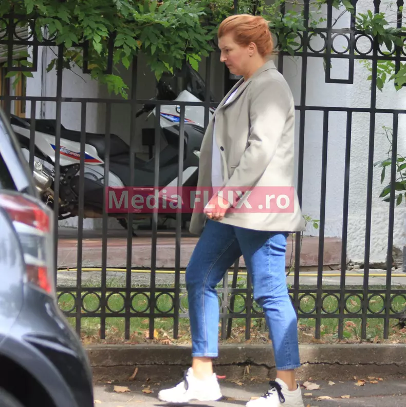 ioana-basescu-5-1530x1536-1