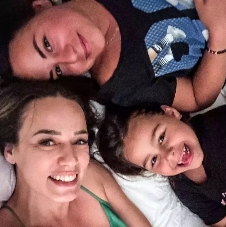 fata-adoptata-andreea-raicu-6