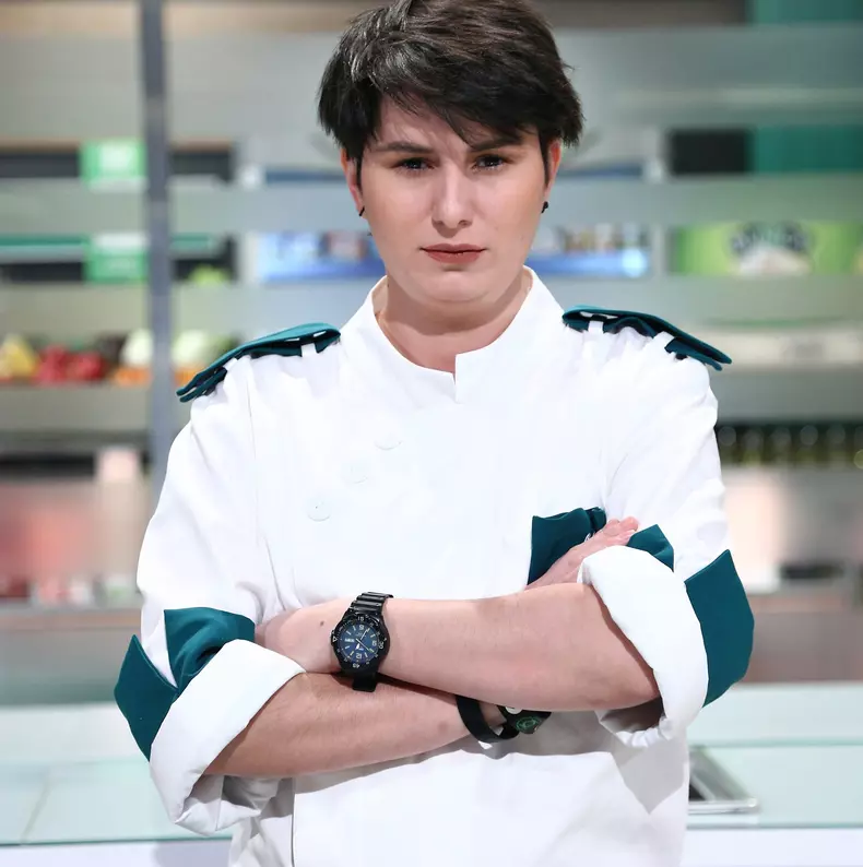 cine-este-cristina-malai-chefi-la-cutite5