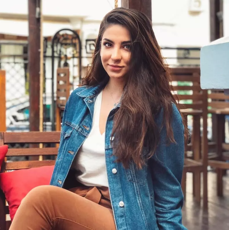 Fiica lui Mădălin Ionescu tocmai a absolvit ASE-ul.