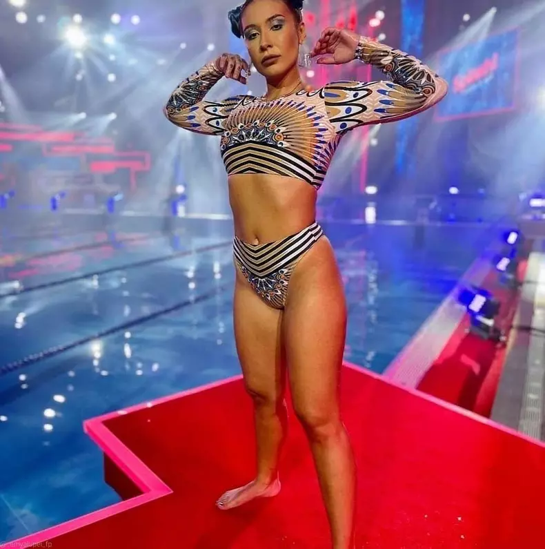 cine-este-emy-alupei-de-la-splash-vedete-la-apa8