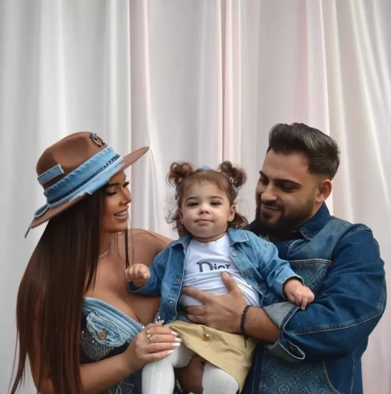 lele si familia lui