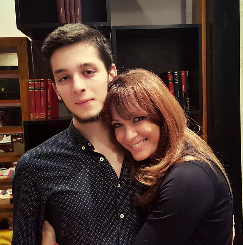 Anca-Țurcașiu-și-fiul-ei