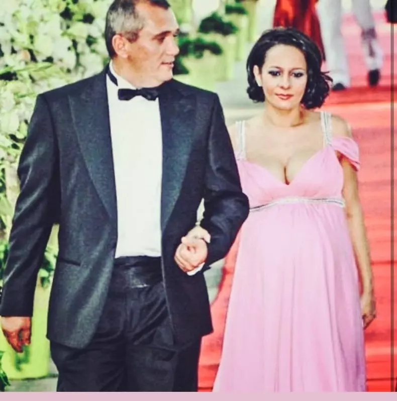 Carmen-Trandafir-despre-secretul-unei-casnicii-de-succes.-Ce-spune-despre-Emil-Gradinescu-„Nu-este-genul-romantic-dar..-4