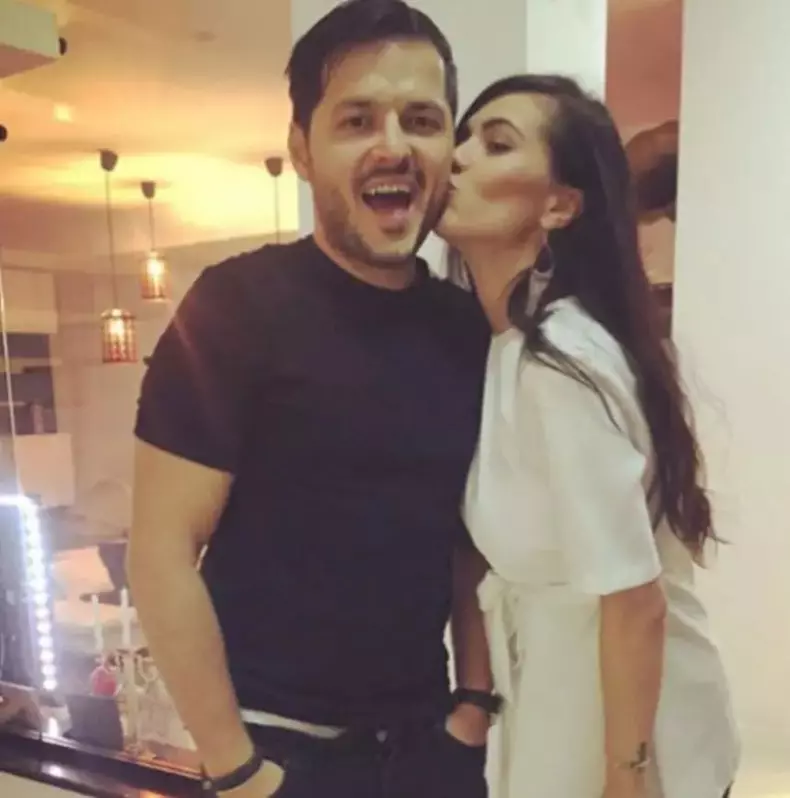 Liviu-Vârciu-_i-a-botezat-baie_elul-3