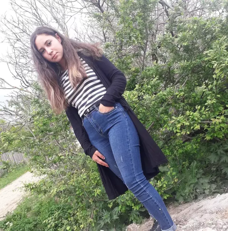 alina-mangalia-1013x1024-2