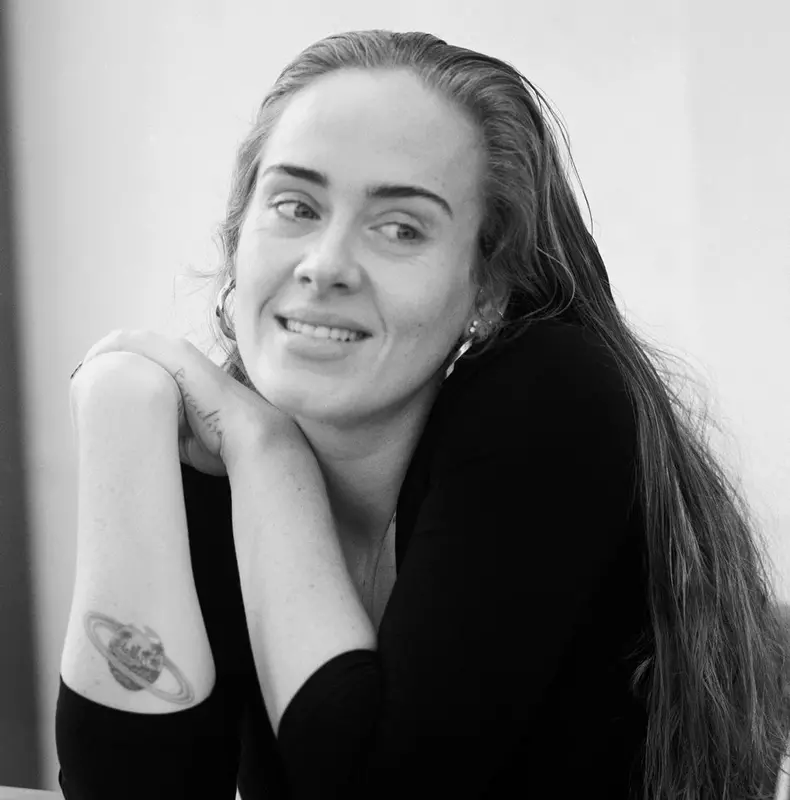 Adele a lansat o nouă piesă, după 6 ani de pauză. Ascultă Easy on Me (4)