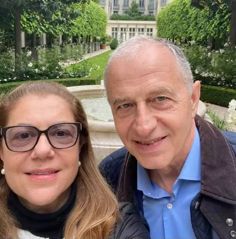 Mihaela-Geoana-familie7 - Copy