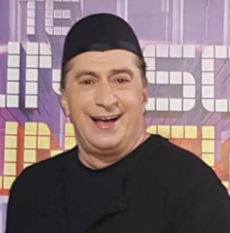 paula-chirila-si-romica-tociu-coprezentatori-splash-vedete-la-apa-6