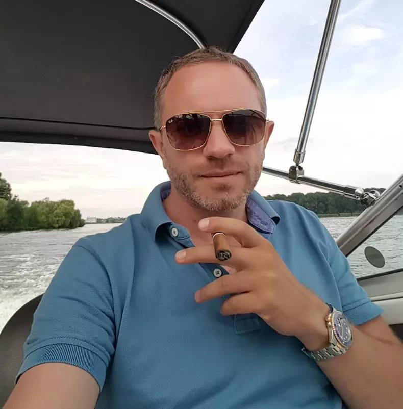 Alin Ionescu divorțează (2)