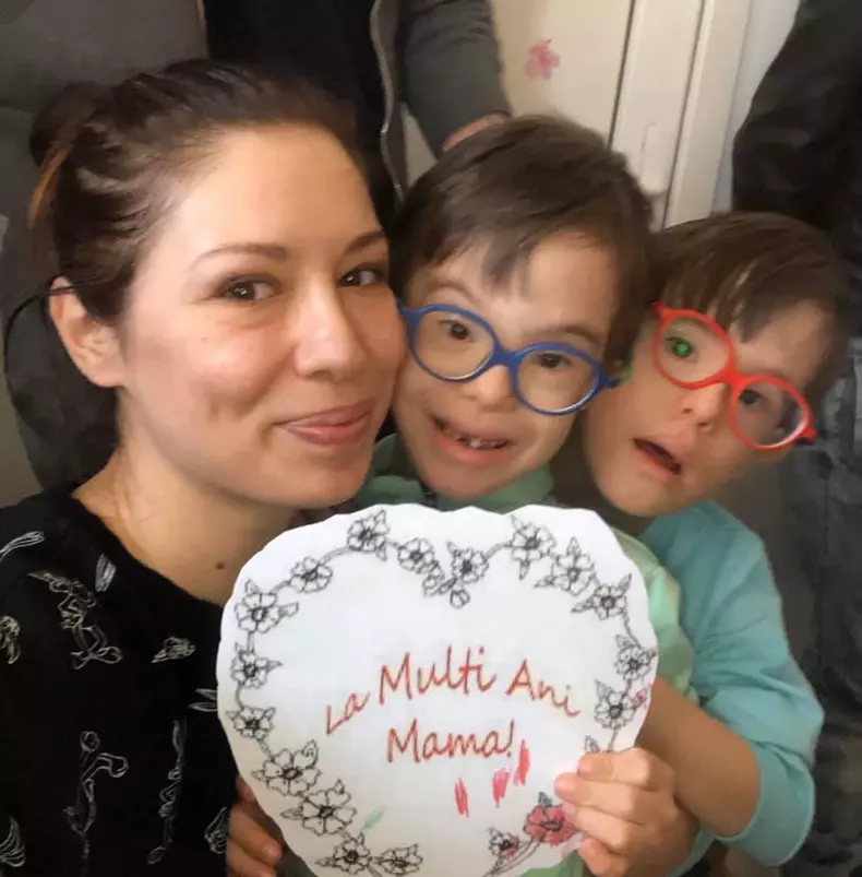 Cristina-Balan-gemeni-sindrom-Down-