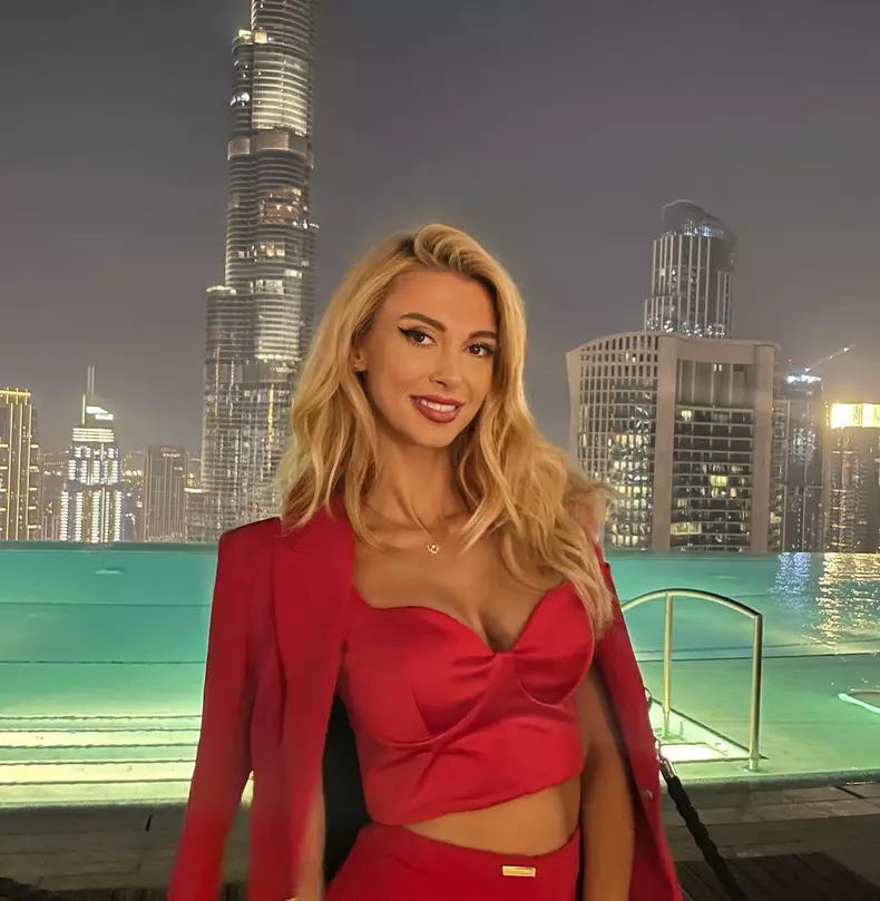 Andreea-Balan-imagini-de-vis-din-Dubai-10
