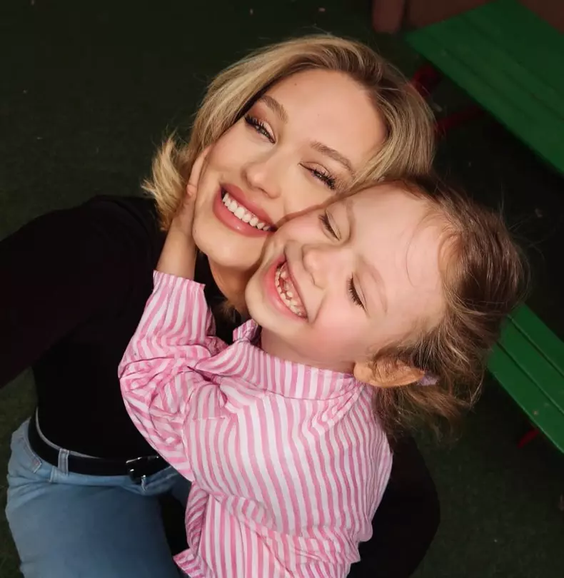 1. Gina Chirilă și fiica ei