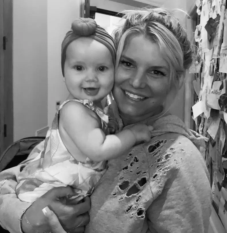 Jessica Simpson și fiica ei Birdie